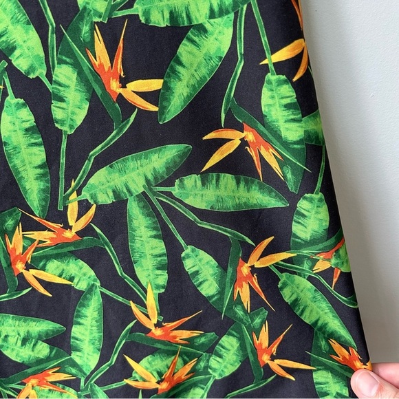 Brooklyn Cloth bird of paradise men’s drawstring board shorts - Picture 2 of 9